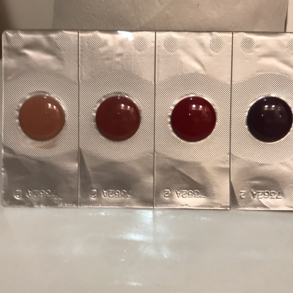 ⚡️FP⚡️ Sephora #Lipstories Lipstick Sample Card - Picture 3 of 8